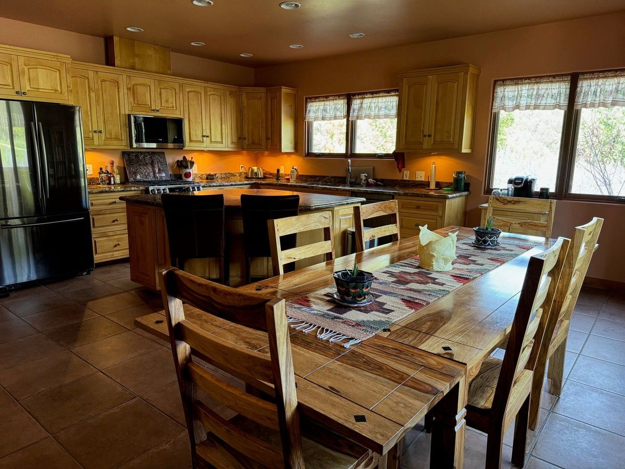 206 Shasta Trl - Photo 3 of 32