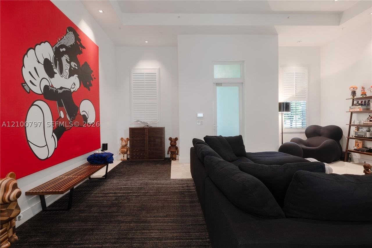 645 Santander Ave #2 - Photo 7 of 25