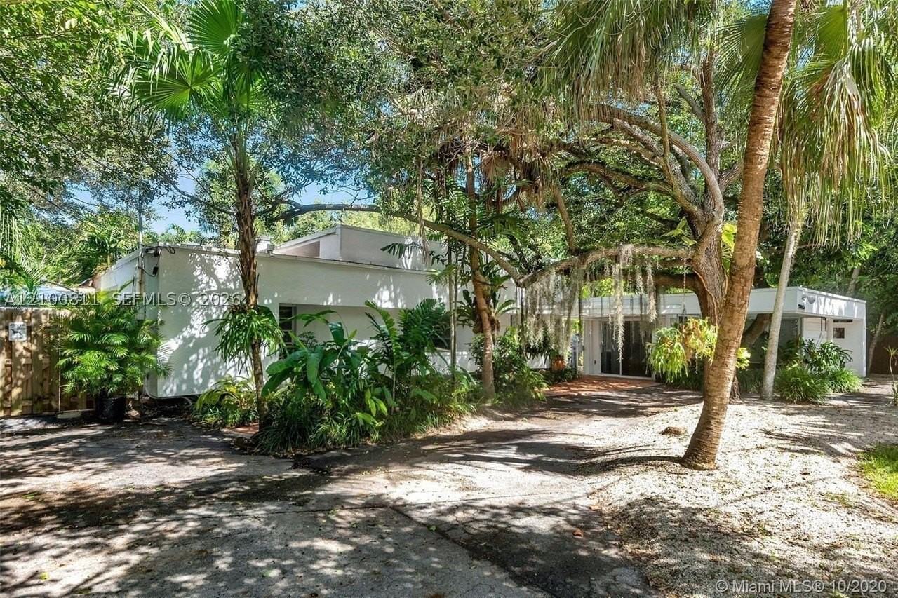 5845 Sw 88th St - Photo 2 of 28
