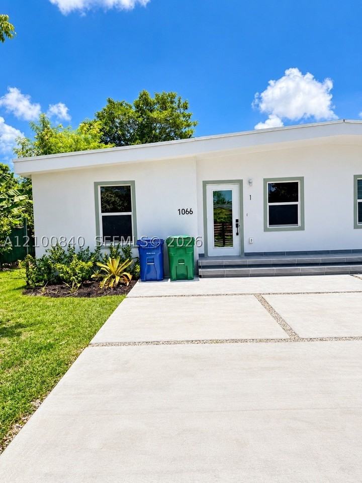 1066 Nw 100th Ter #1 - Photo 3 of 11