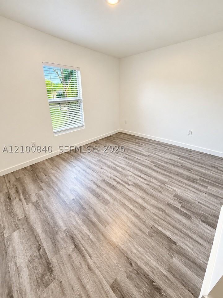 1066 Nw 100th Ter #1 - Photo 6 of 11