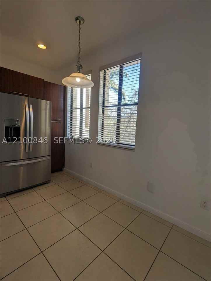 2955 Nw 126th Ave #304-5 - Photo 7 of 31