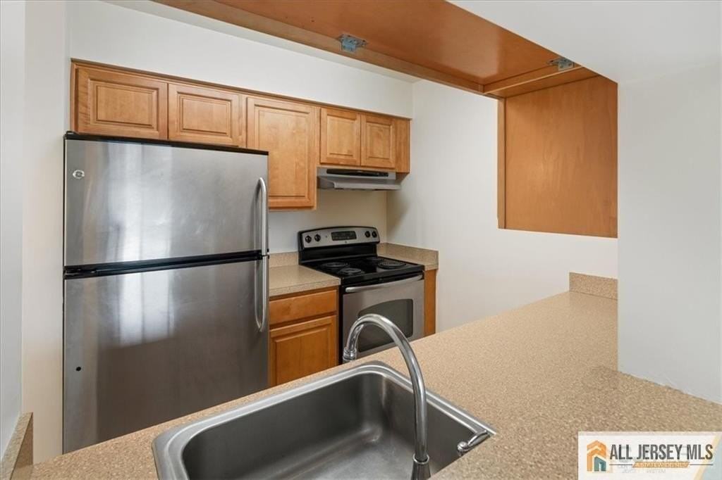 1604 Ravens Crest Dr - Photo 5 of 8
