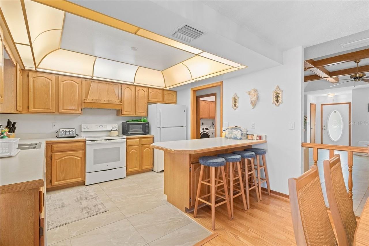 1565 Piedmont Rd - Photo 4 of 12