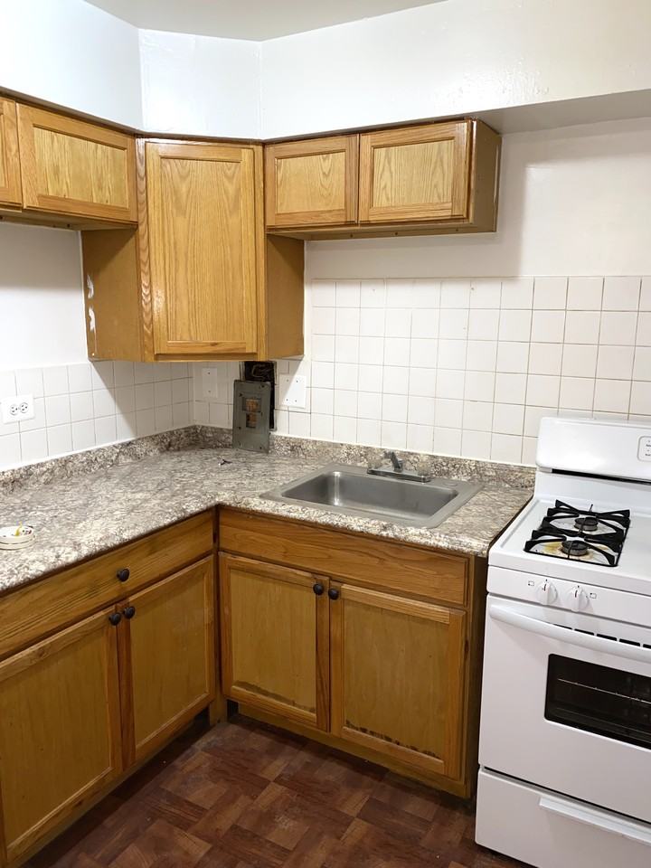 N Greenview Ave & W Morse Ave - Photo 3 of 11