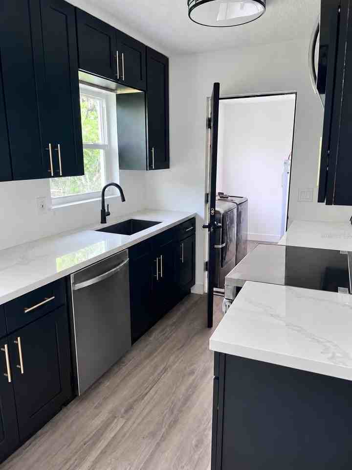 3710 Catalina Dr - Photo 4 of 10