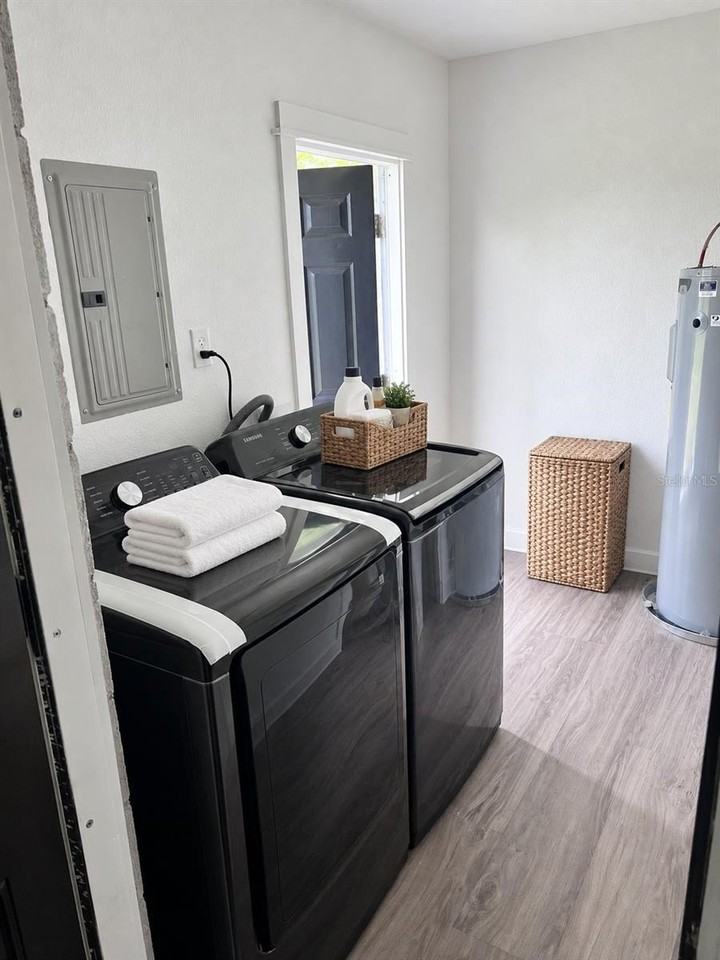 3710 Catalina Dr - Photo 6 of 10