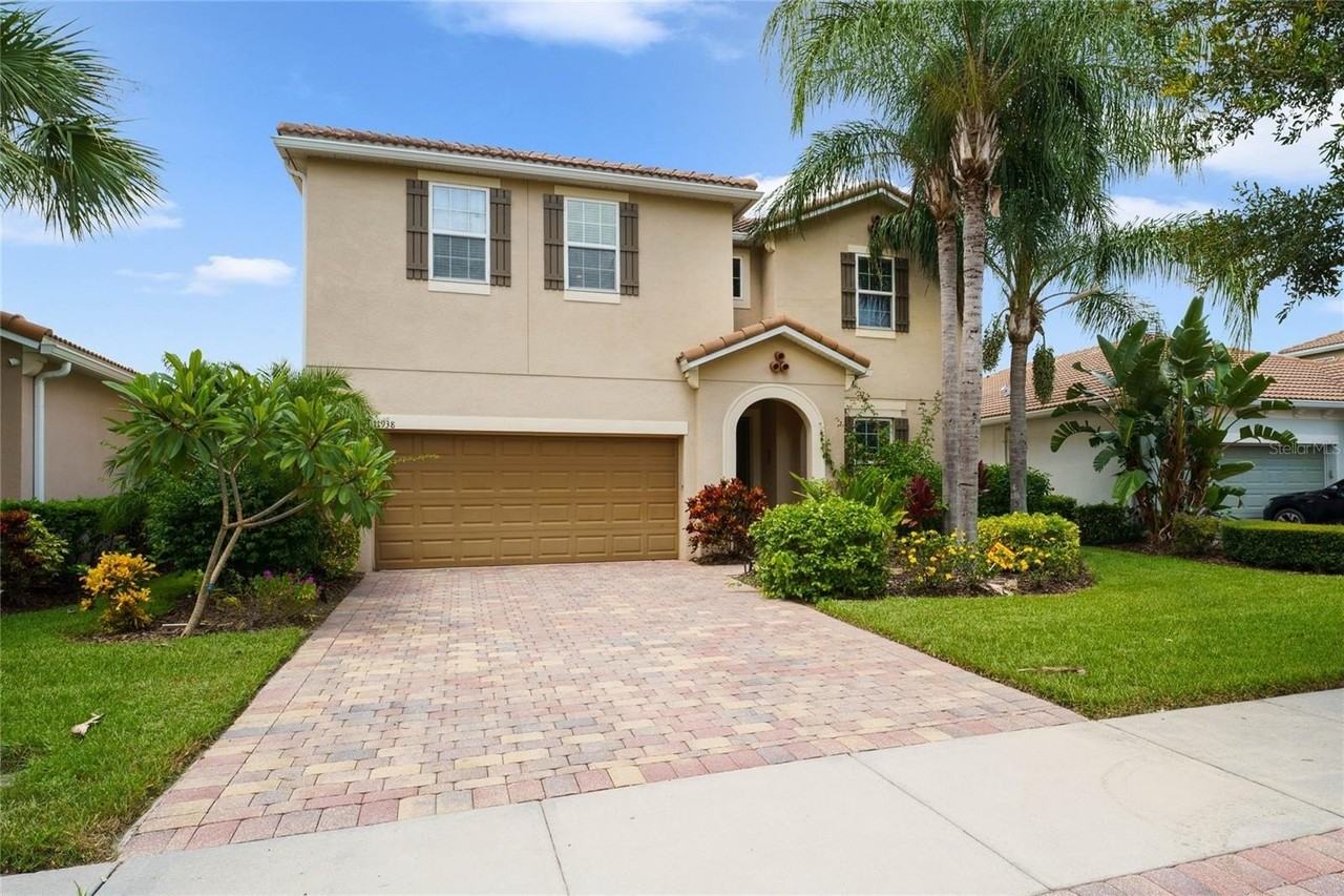11938 Autumn Fern Ln - Photo 2 of 45