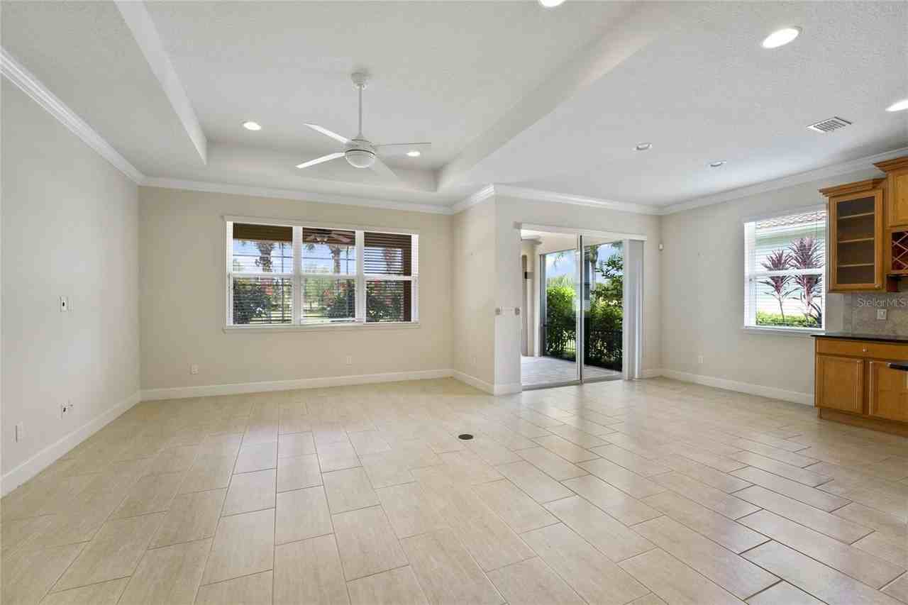 11938 Autumn Fern Ln - Photo 3 of 45