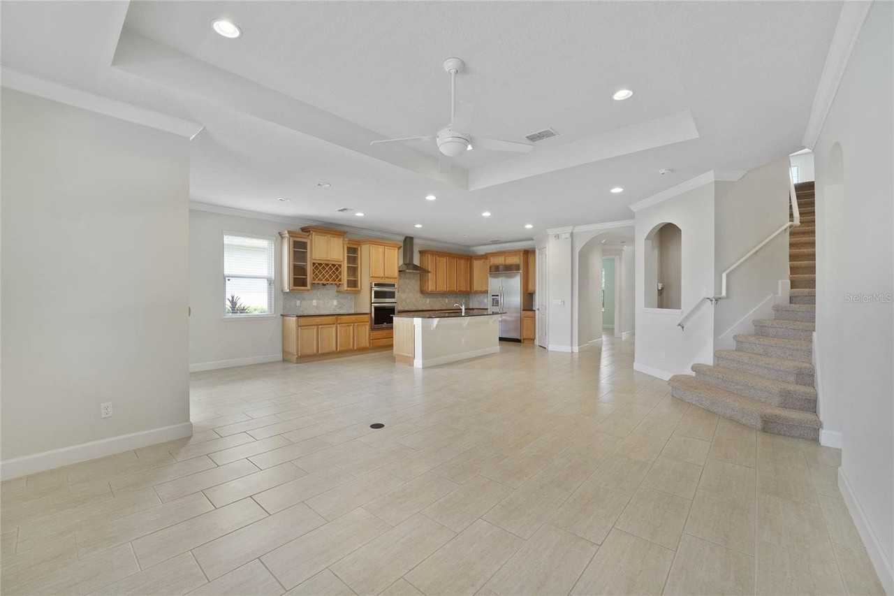 11938 Autumn Fern Ln - Photo 5 of 45