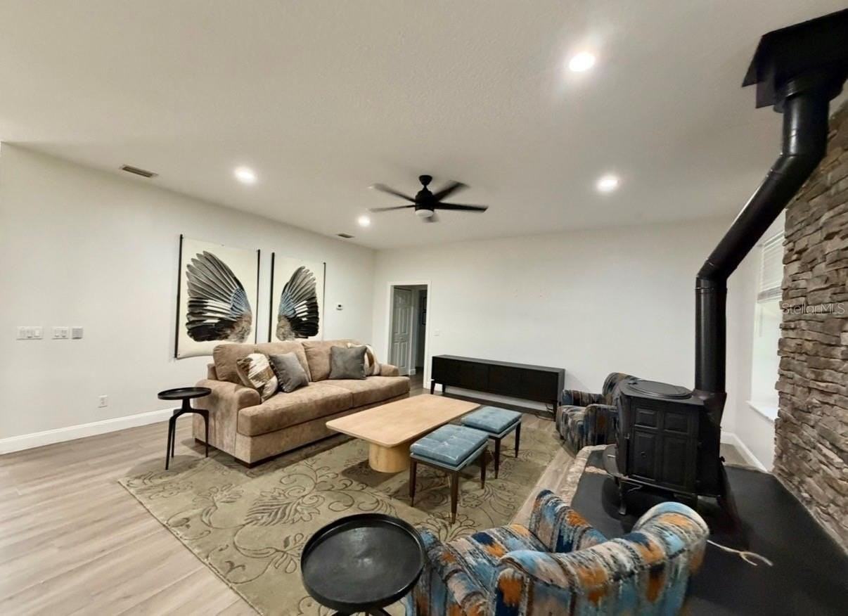 4750 Se 216th Ave - Photo 5 of 18