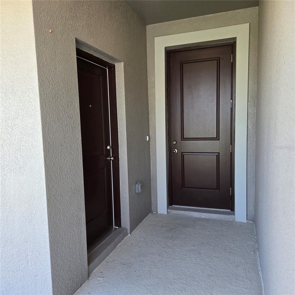 904 HAROLD Pass - Photo 4 of 41