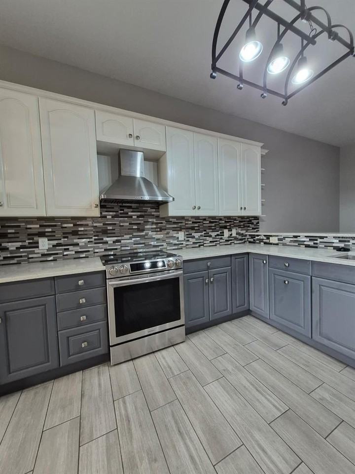 14300 Tambourine Dr - Photo 4 of 23