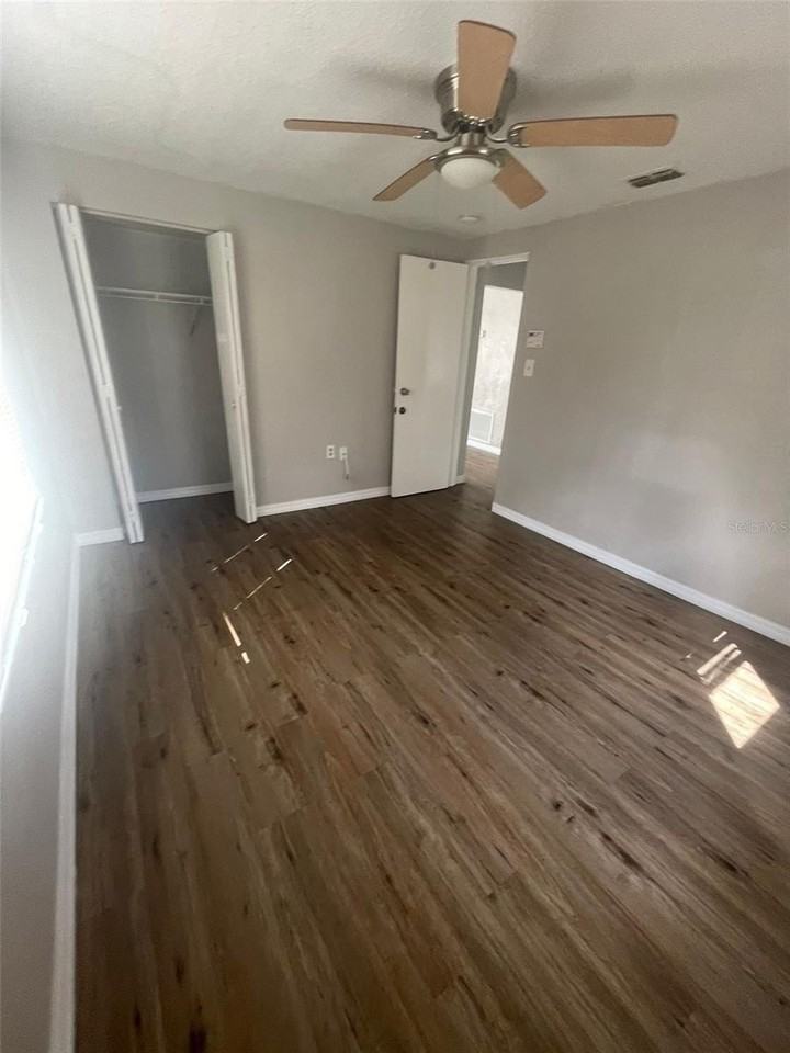543 Tomoka Rd - Photo 7 of 12