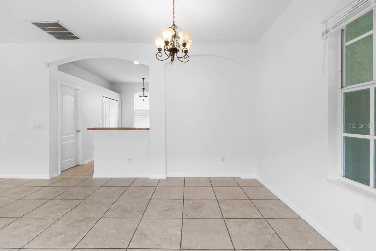 10313 Avelar Ridge Dr - Photo 6 of 32