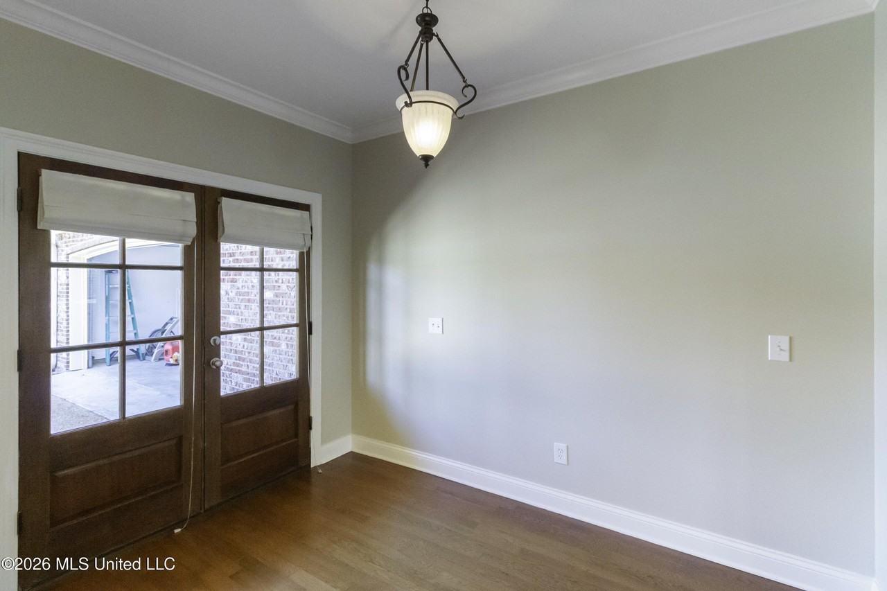 104 Laurel Ridge Rd - Photo 3 of 23