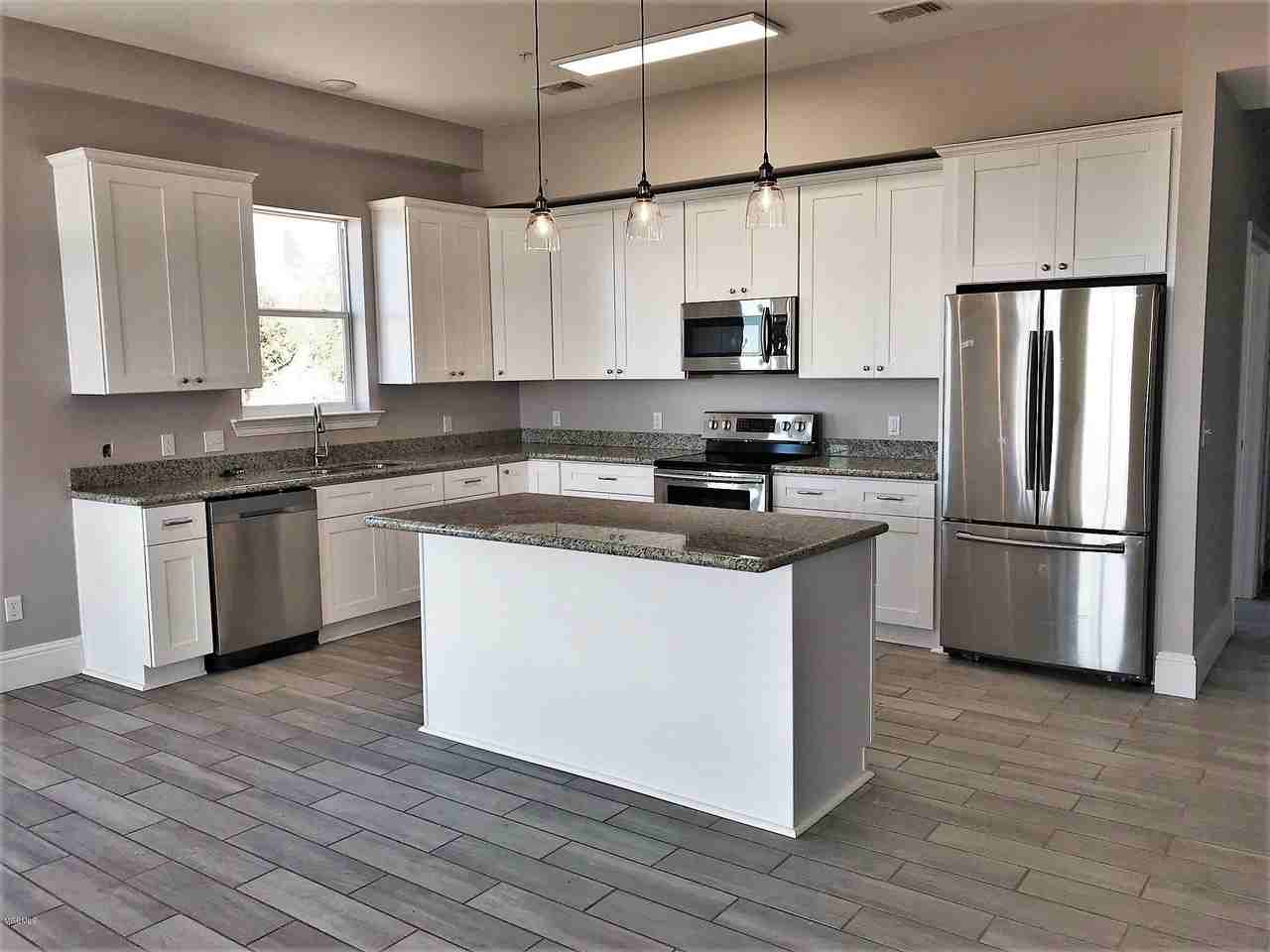 222 E Scenic Dr Apt 1 - Photo 2 of 11
