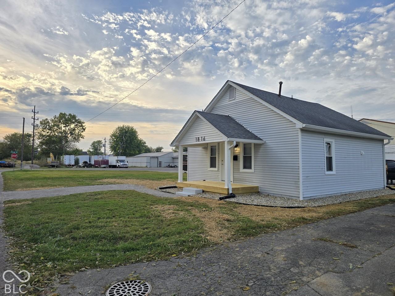 1816 20th St - Photo 3 of 21