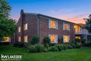 featured image of 42221 Toddmark Ln #123