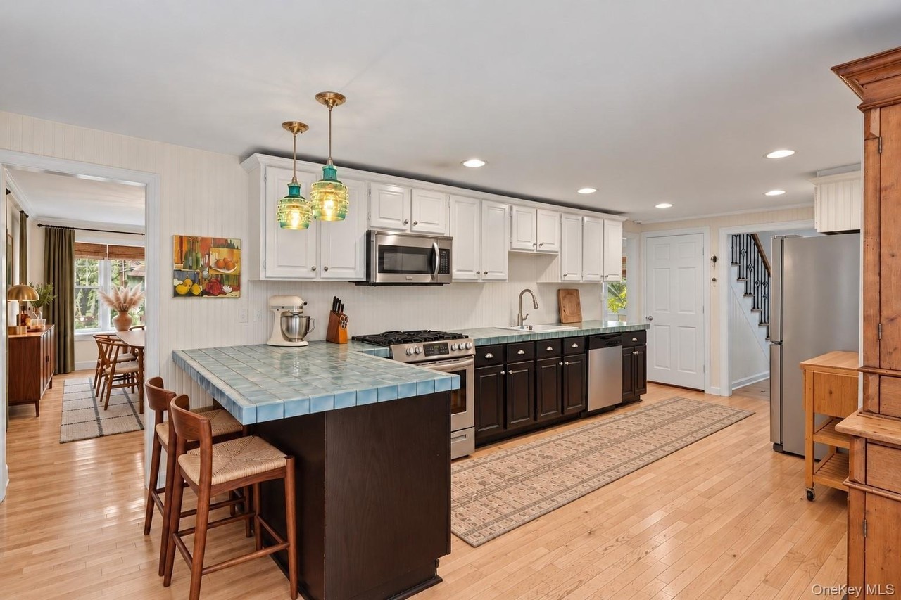 18 Walnut Ave - Photo 7 of 28