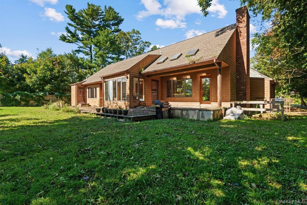 210 Lewis Rd - Photo 4 of 30