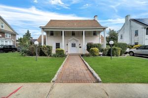 featured image of 8865 192nd St