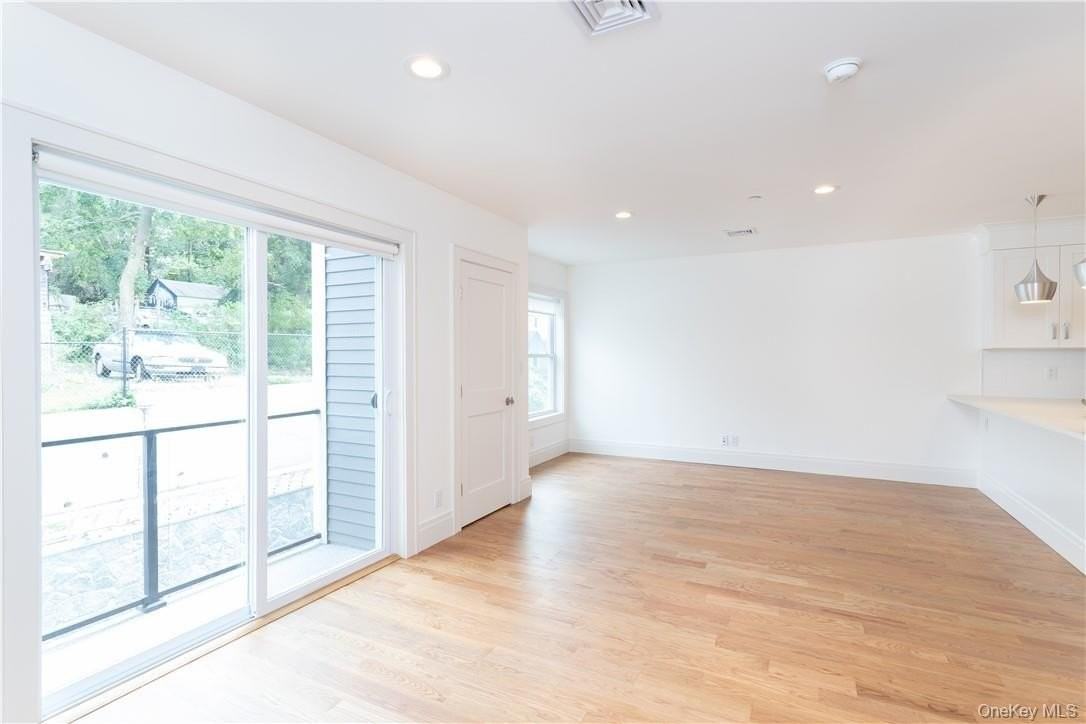 121 Fisher Ave #5 - Photo 7 of 23