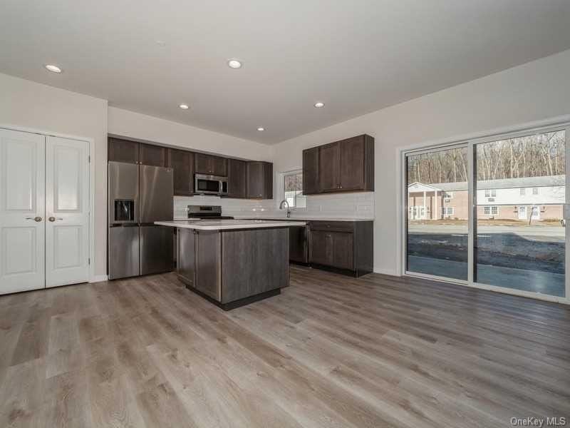 4 S Hills Way #9 - Photo 5 of 21