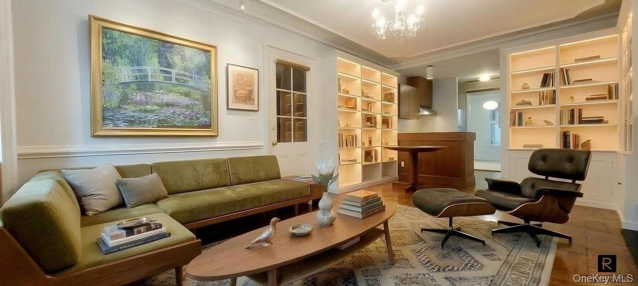 125 Saint Marks Ave - Photo 2 of 13