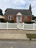 featured image of 916 Center Dr
