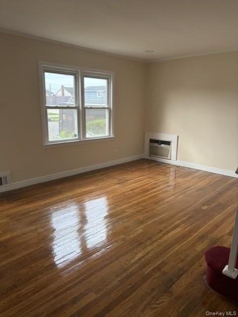 916 Center Dr - Photo 2 of 13