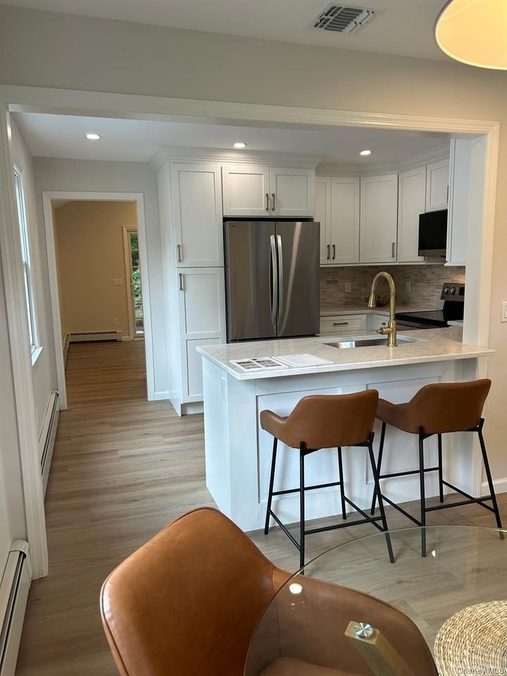 192 Iceland Dr - Photo 5 of 29