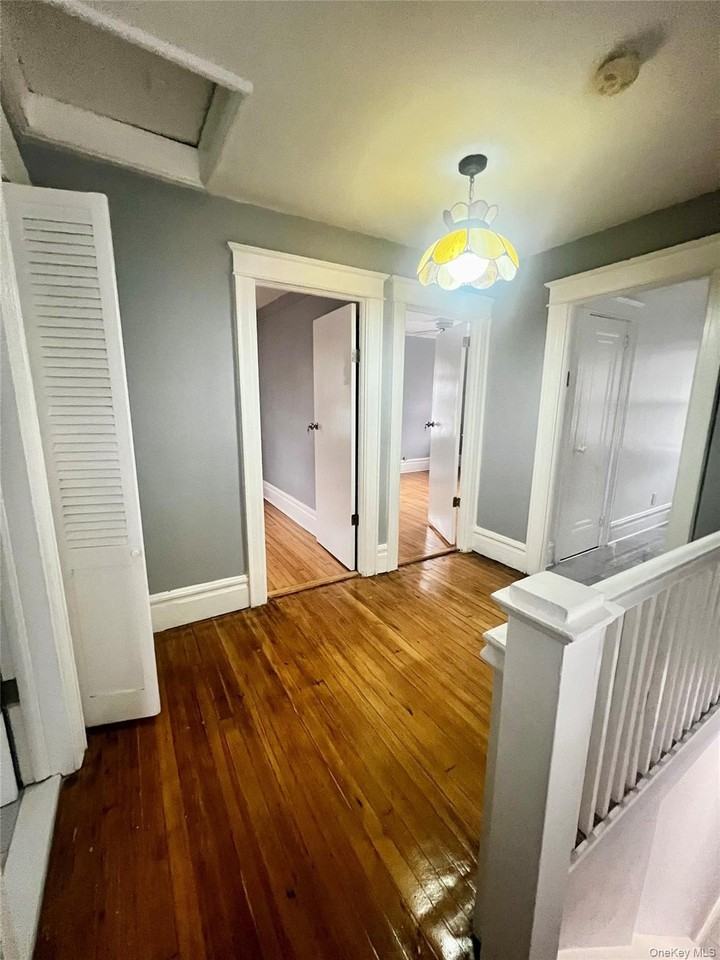 3922 Dyre Ave #2 - Photo 3 of 10