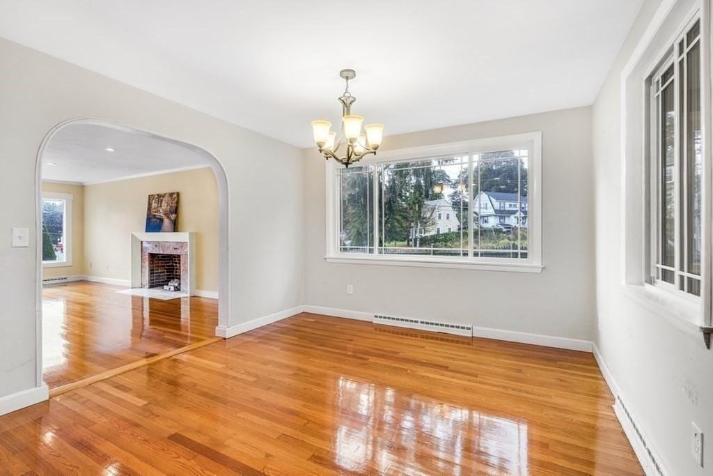 387 Lawrence Rd - Photo 6 of 28