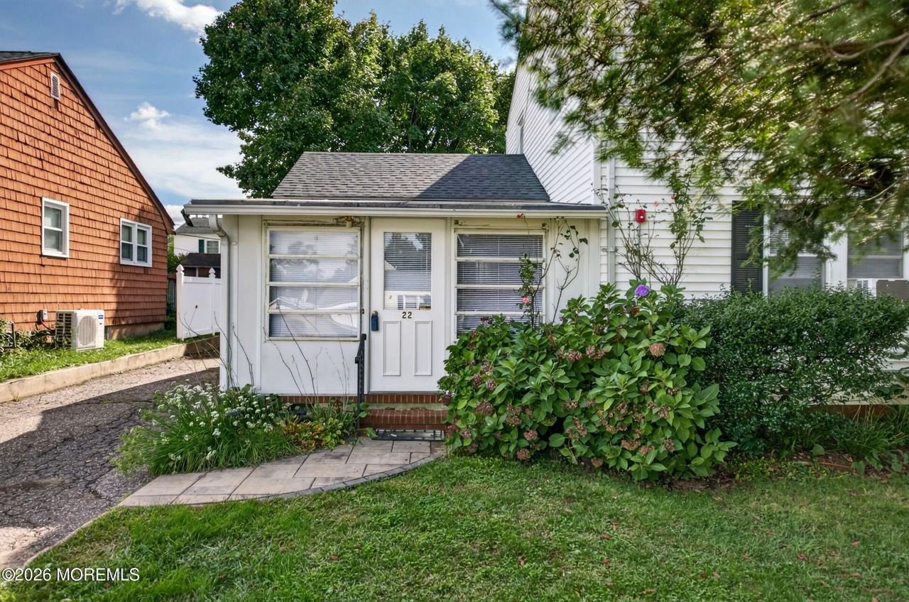 22 Oldfield Pl - Photo 4 of 34