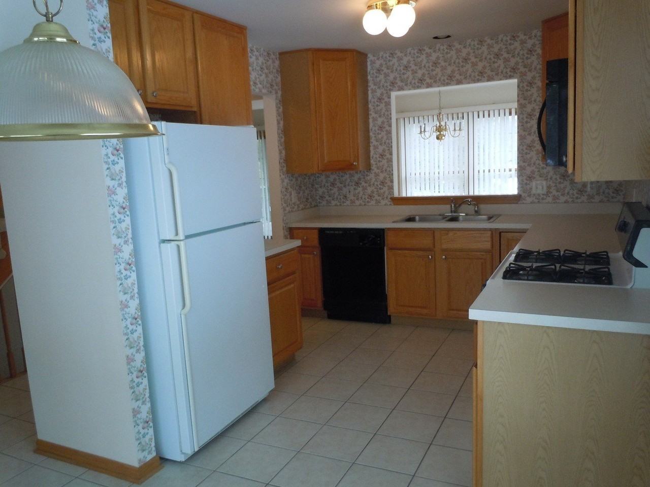 653 Cress Creek Dr - Photo 3 of 25