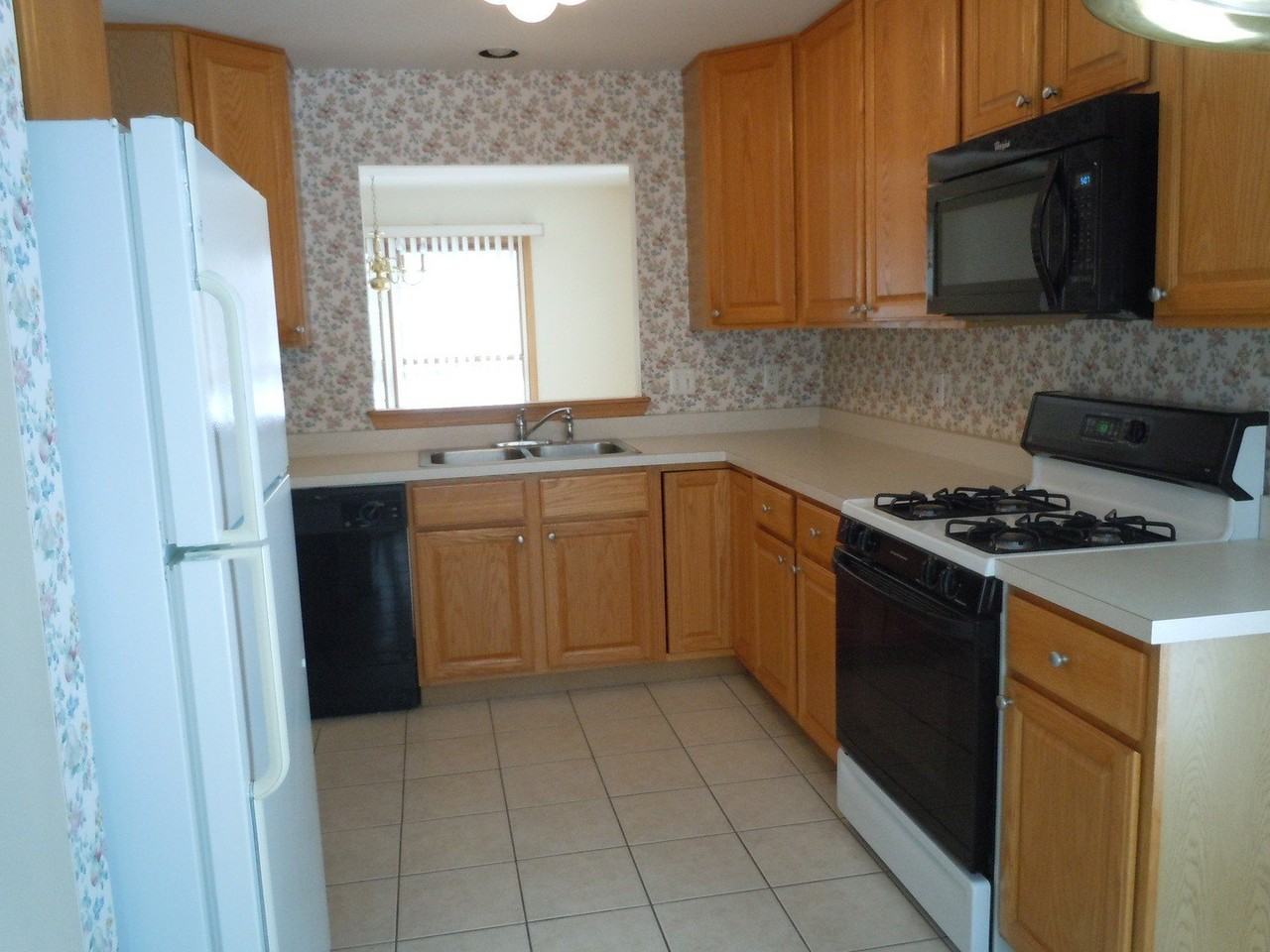 653 Cress Creek Dr - Photo 4 of 25