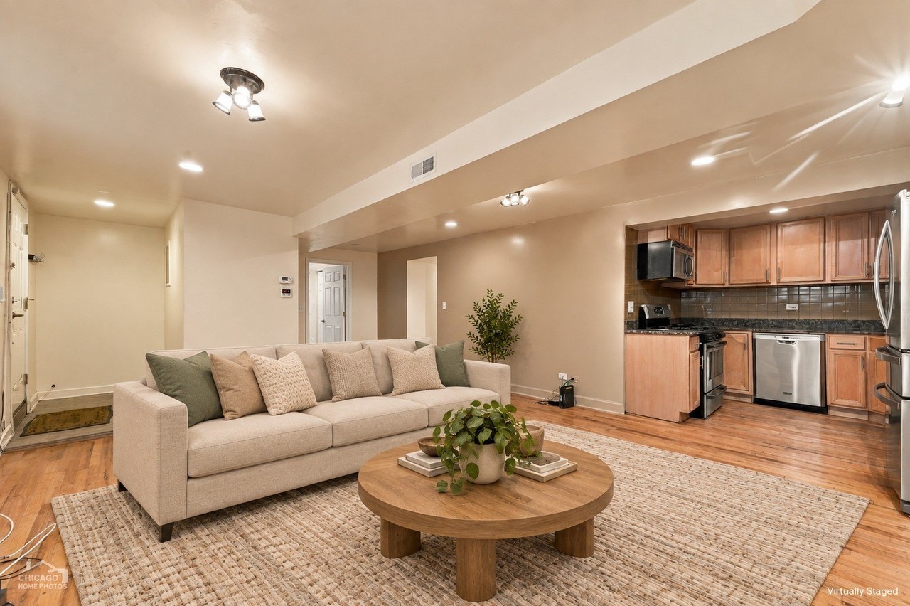 6100 S University Ave #G - Photo 2 of 9