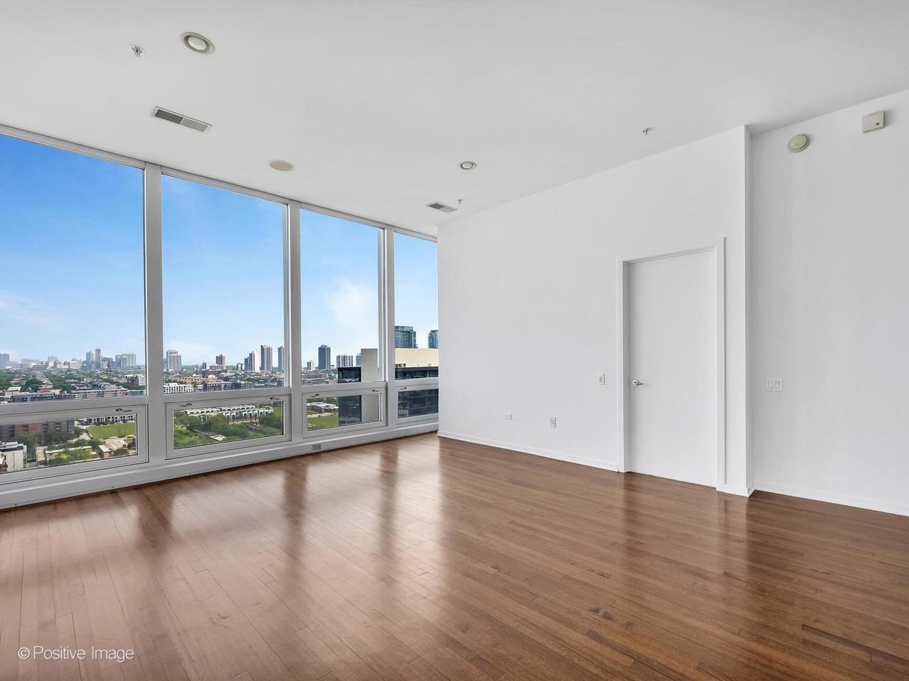 500 W Superior St #1806 - Photo 7 of 26