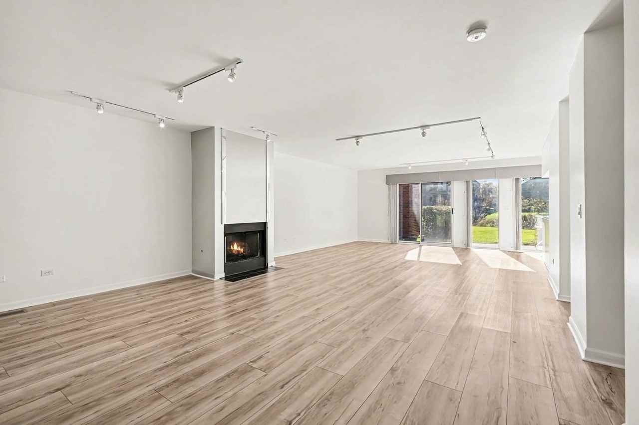 524 Milford Rd - Photo 5 of 28