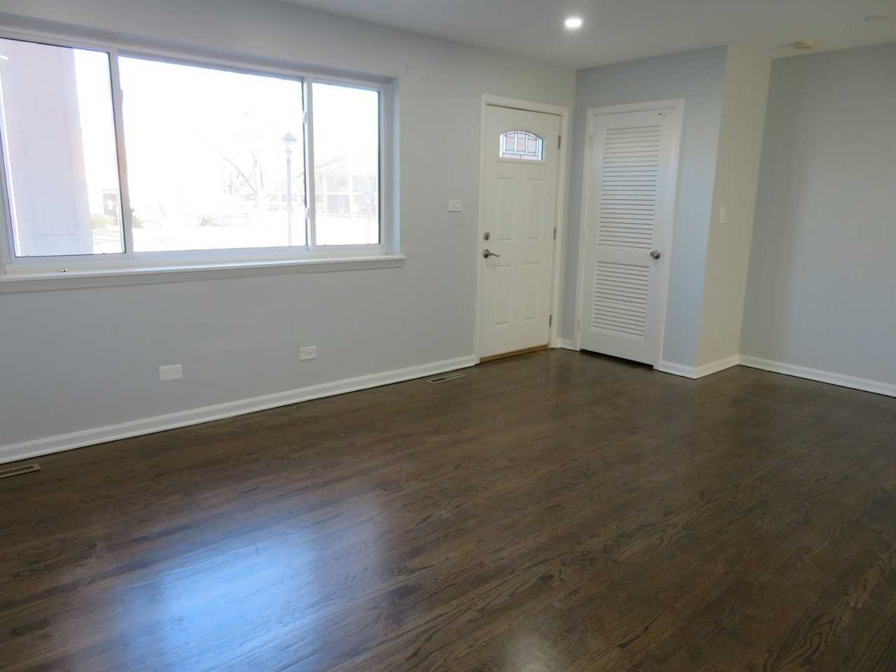 2015 Walters Ave - Photo 2 of 12