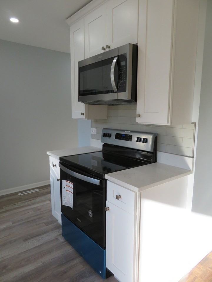 2015 Walters Ave - Photo 5 of 12
