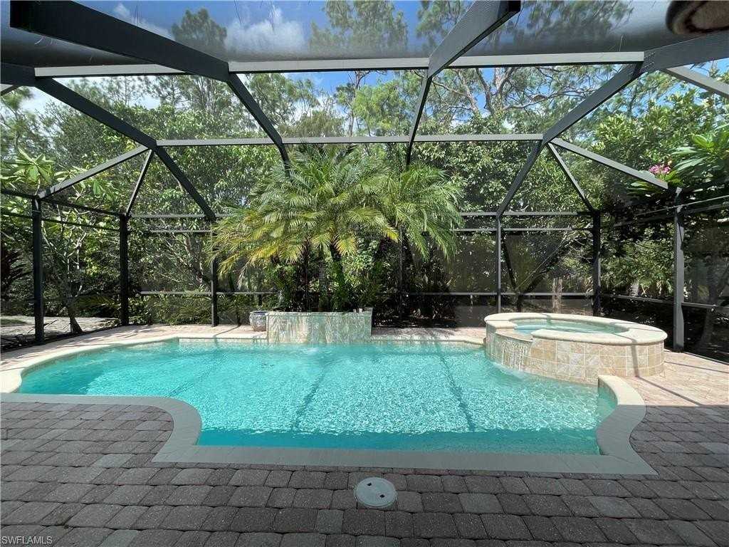 12639 Biscayne Ct - Photo 3 of 36