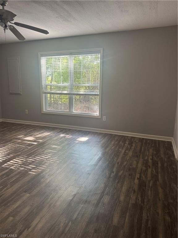 533 Leawood Cir - Photo 4 of 13