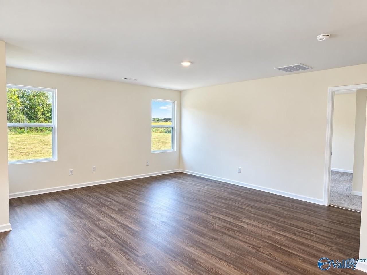 17885 Daniel Island Dr - Photo 4 of 18