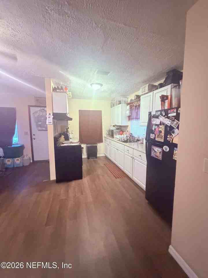 3515 N Laura St - Photo 4 of 14
