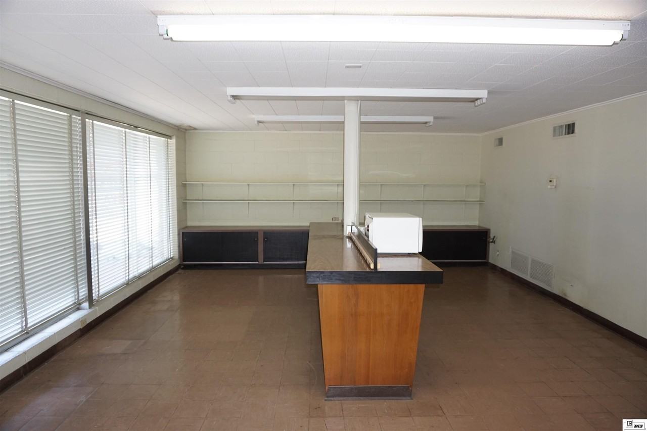 510 Walnut St - Photo 3 of 24