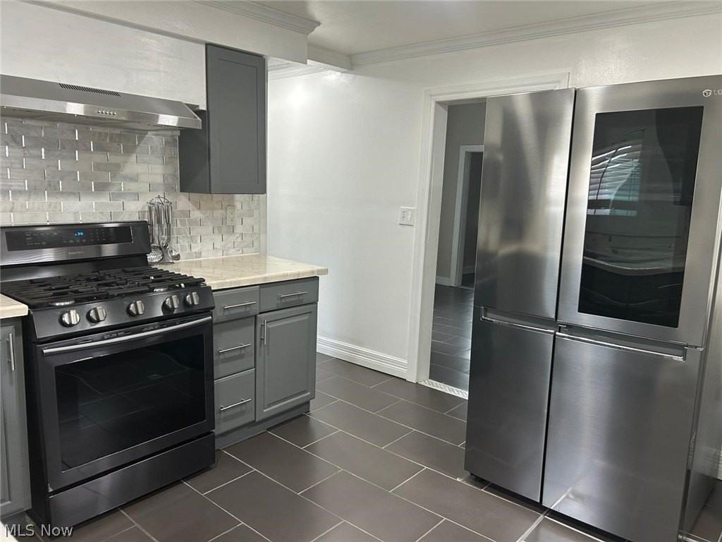 1607 E 34th St - Photo 6 of 31