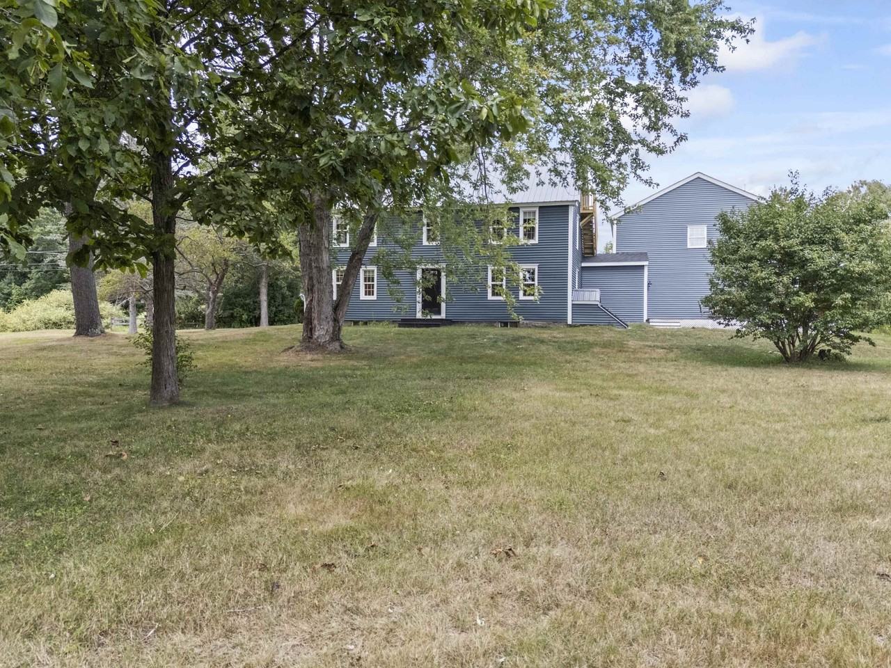107 Berwick Rd - Photo 5 of 50