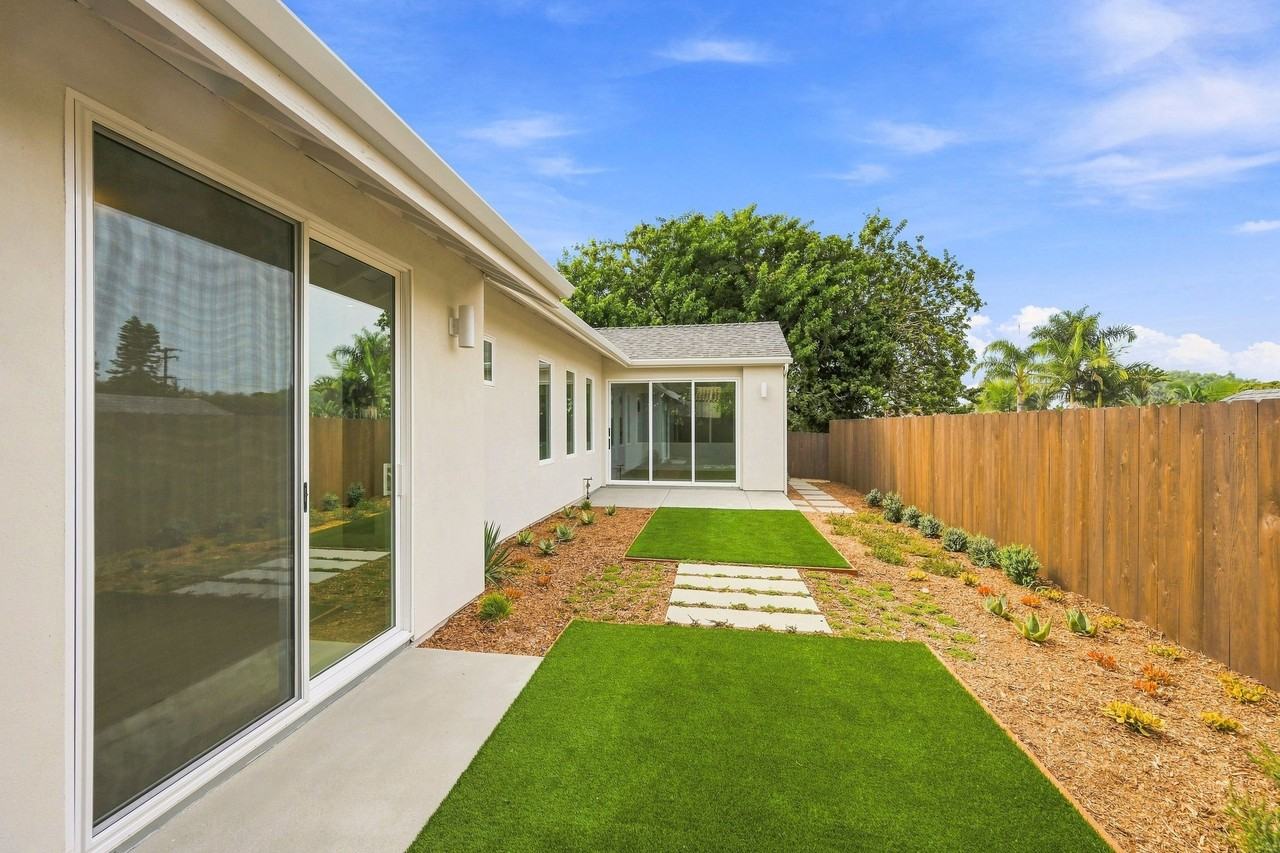 424 N Rios Ave #1 - Photo 4 of 37